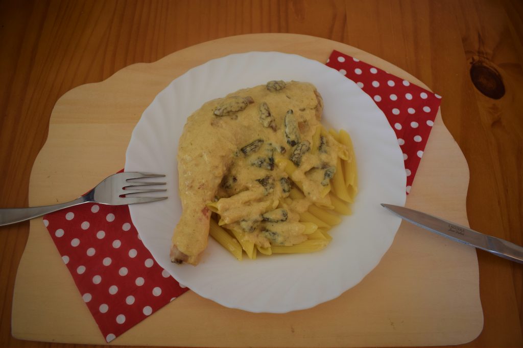 Poulet au vin jaune et aux morilles, la recette franc-comtoise